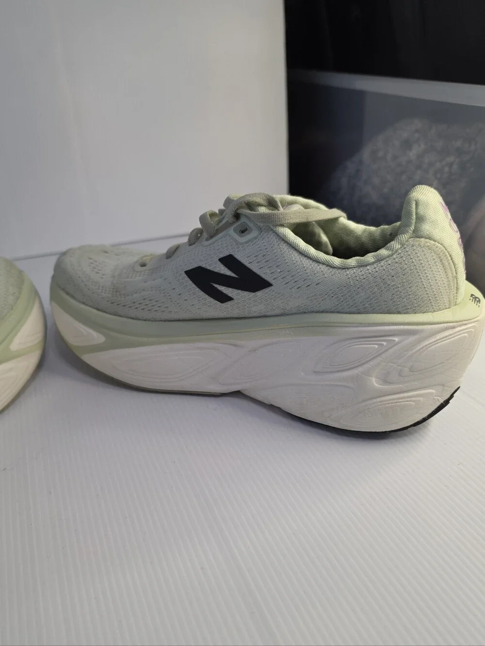 New Balance Women's Fresh Foam X More v5 running shoes Size 8.5 D